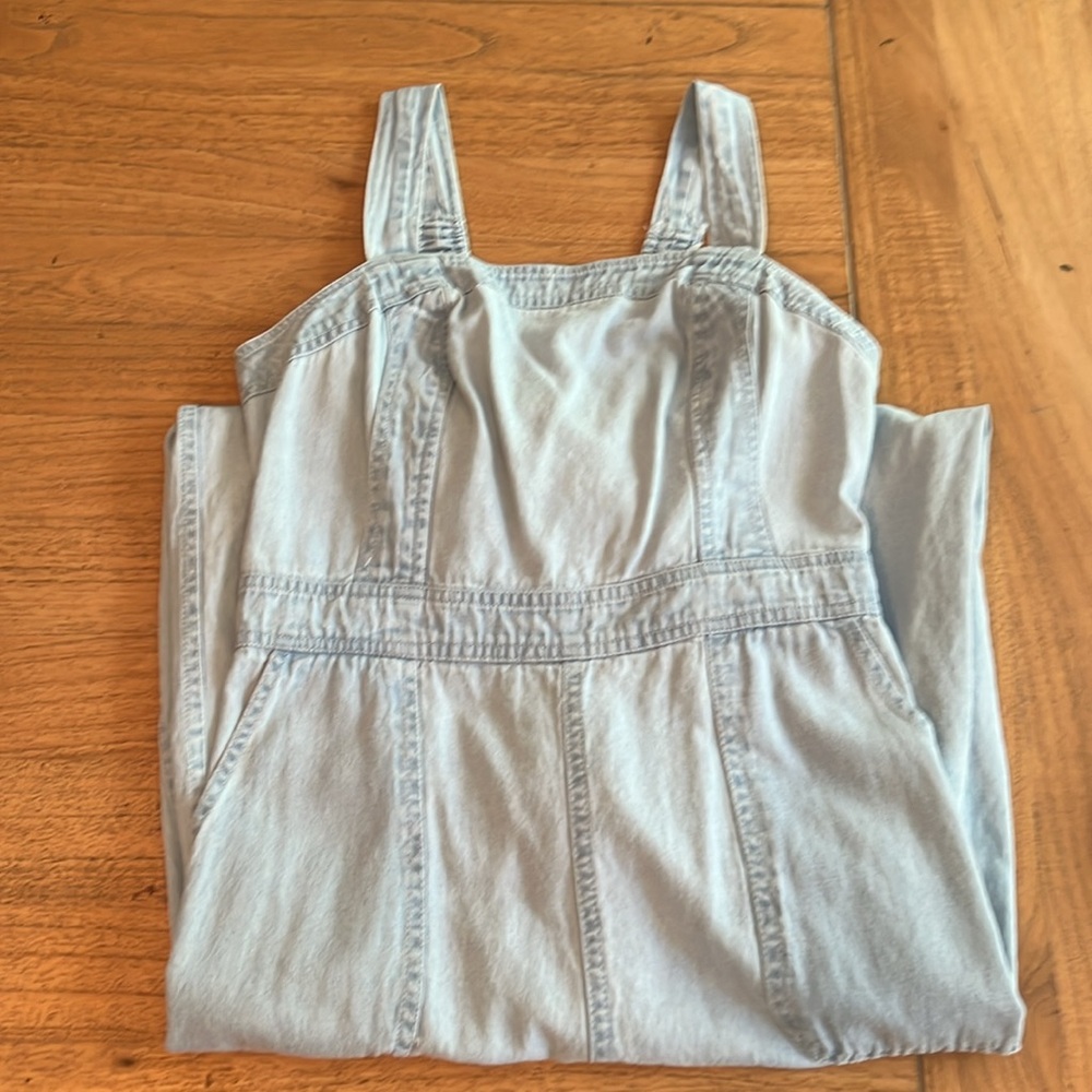 ⭐️Chambray Jumpsuit⭐️